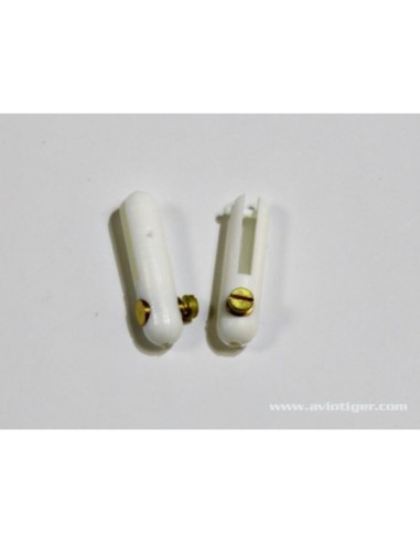 PLASTIC TABLECLOTH SCREW FASTENING