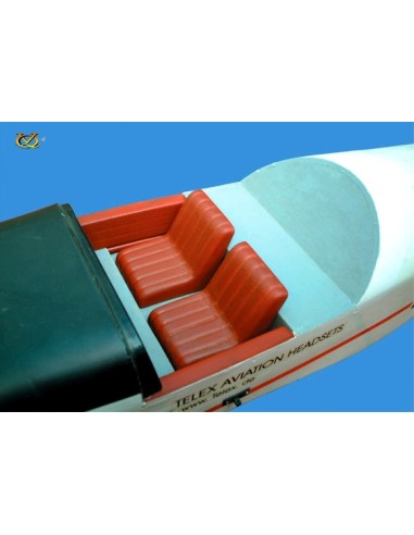 Avion VQ model CAP 10 1.50m 